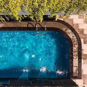 Aaron Boutique 4* Nha Trang