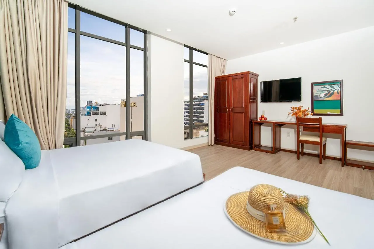 דה נאנג May Beach Hotel וייטנאם